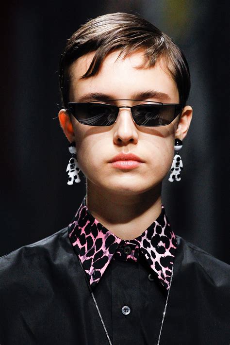 eyewear trends 2018 prada